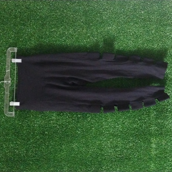 Women's Black High-Waisted Leggings - Picture 4 of 4